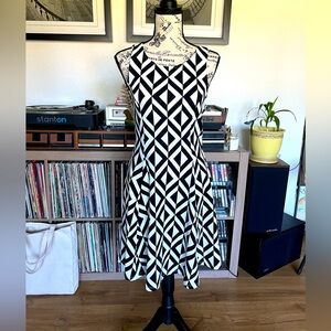 Estelle black and white pattern dress